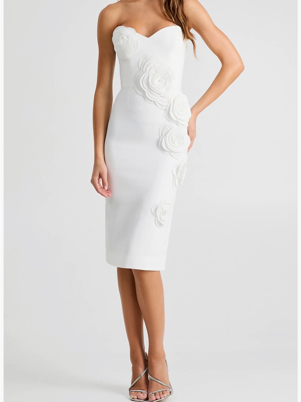 HELSI Kaia Floral Appliqué Strapless Dress